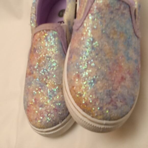 Fabkids Girls Multi Colored Glitter Size 10 Slip On Sneakers.  Trendy,Shimmering - Picture 2 of 6